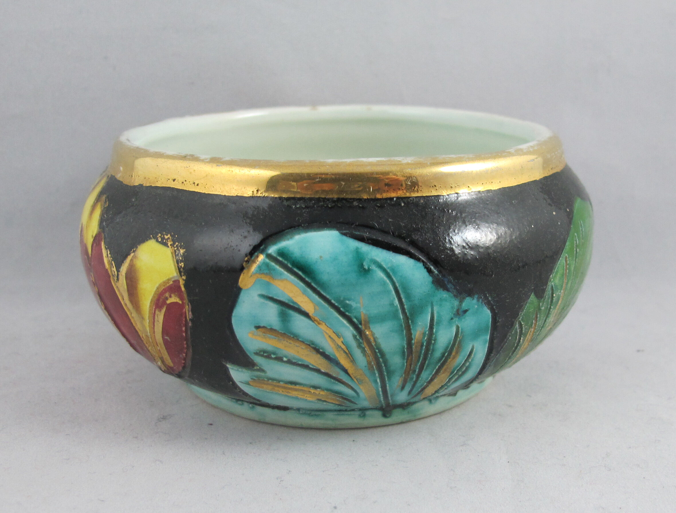 Empty porcelain Pocket Vallauris