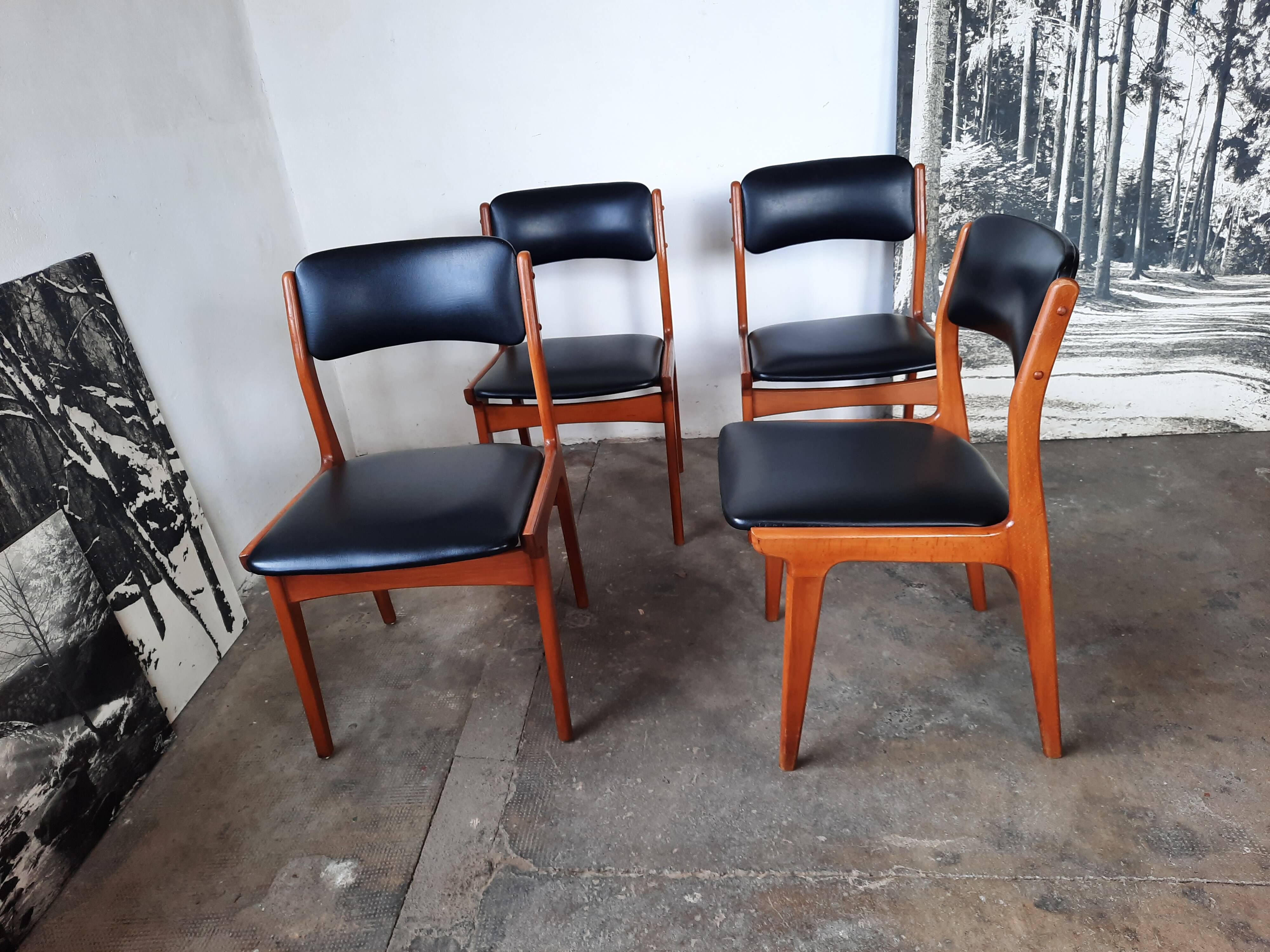 Set de 4 chaises scandinave,  Skaï  année  70