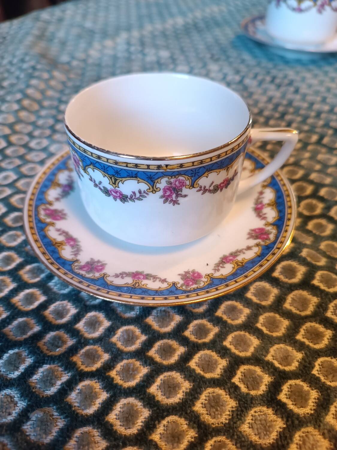 Set of 9 cups and 12 plates in P.N. Lamotte porcelain – blue decoration