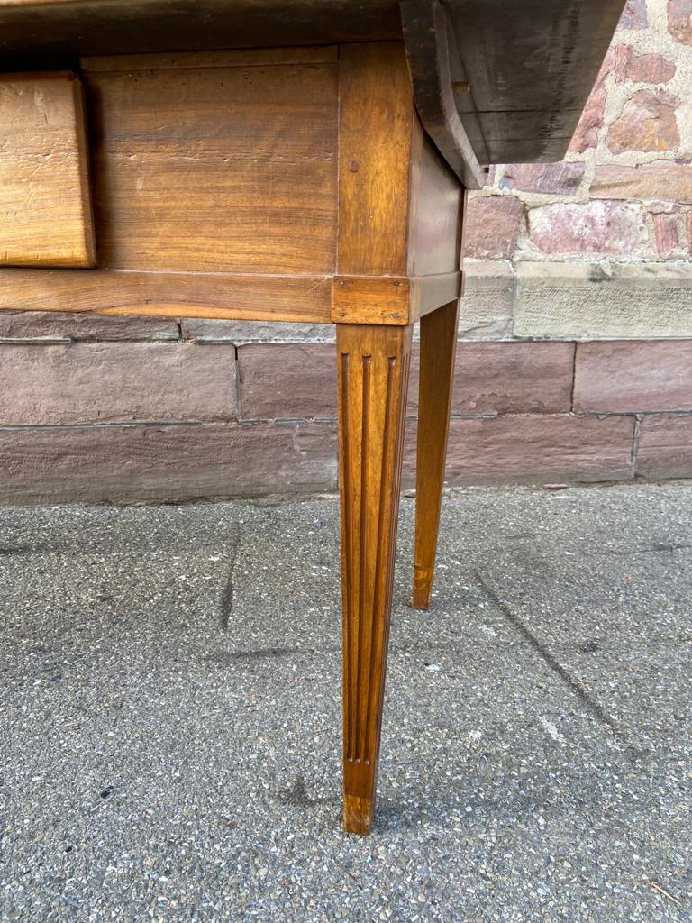 Alsatian farmhouse table Louis XVI walnut