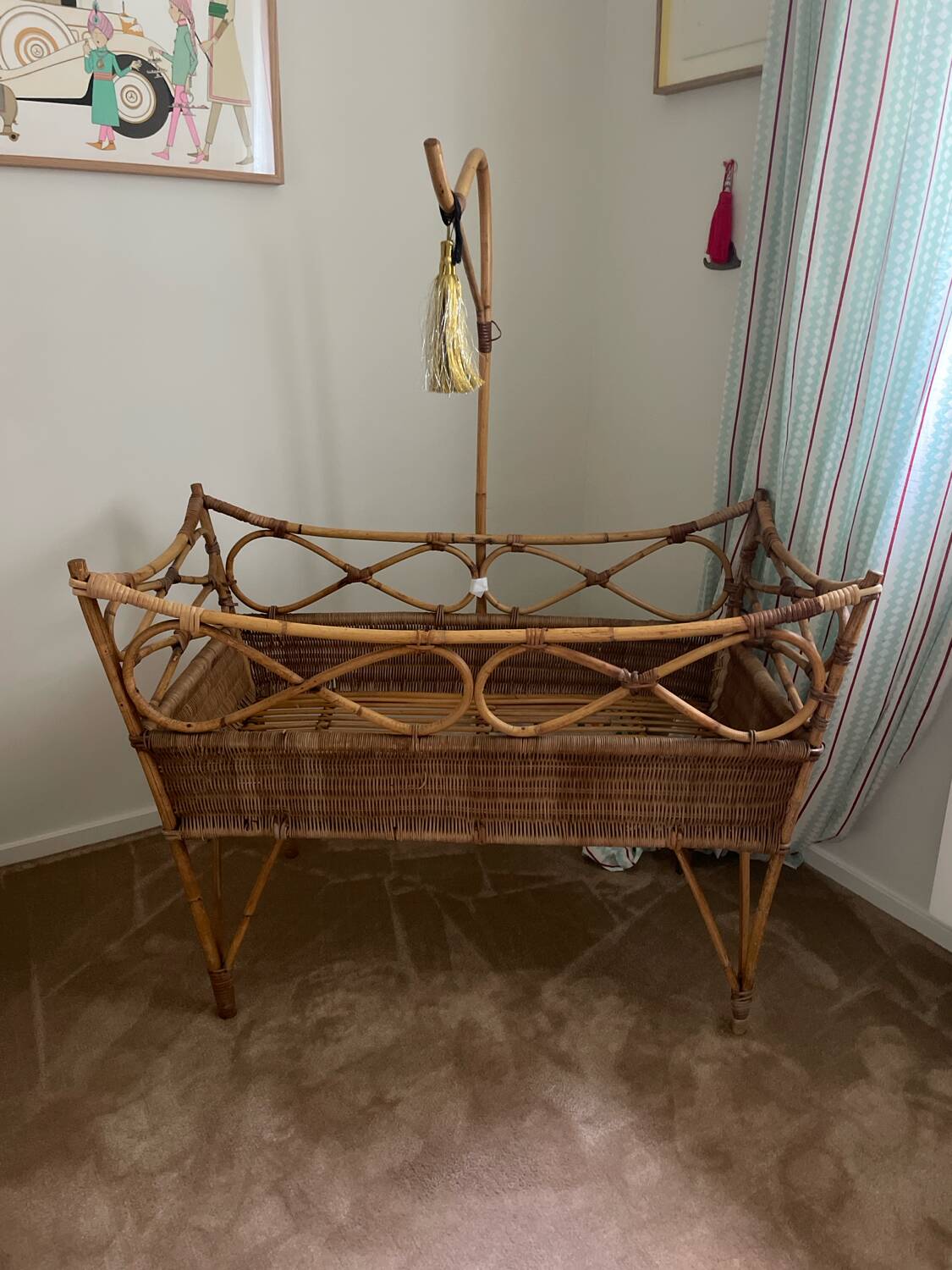 Rattan baby bed