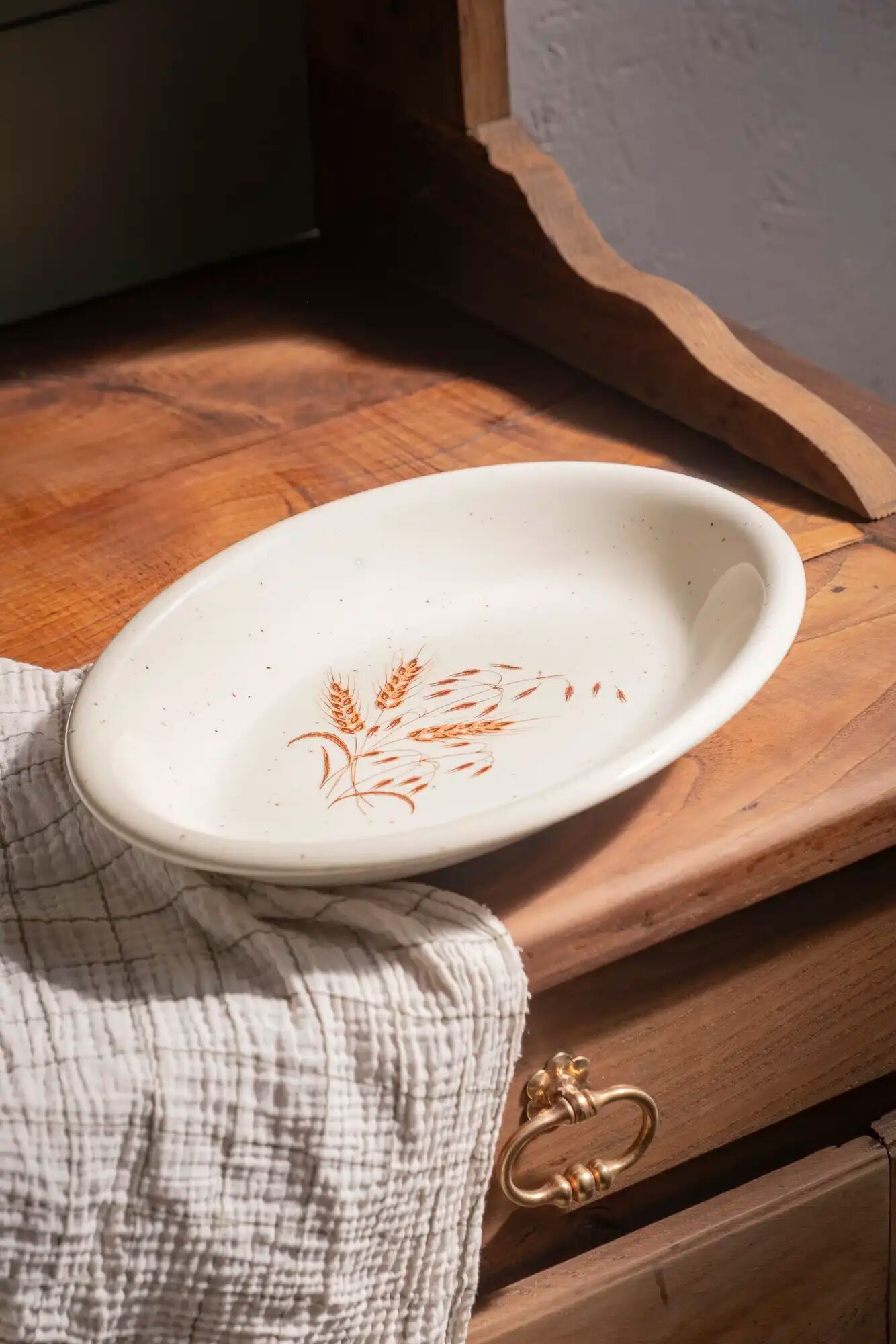 Hollow oval dish "Pauline"