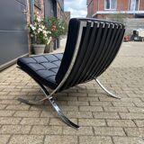 Originele Knoll Barcelona chair Mies Van Der Rohe , Zo goed als nieuw!!
