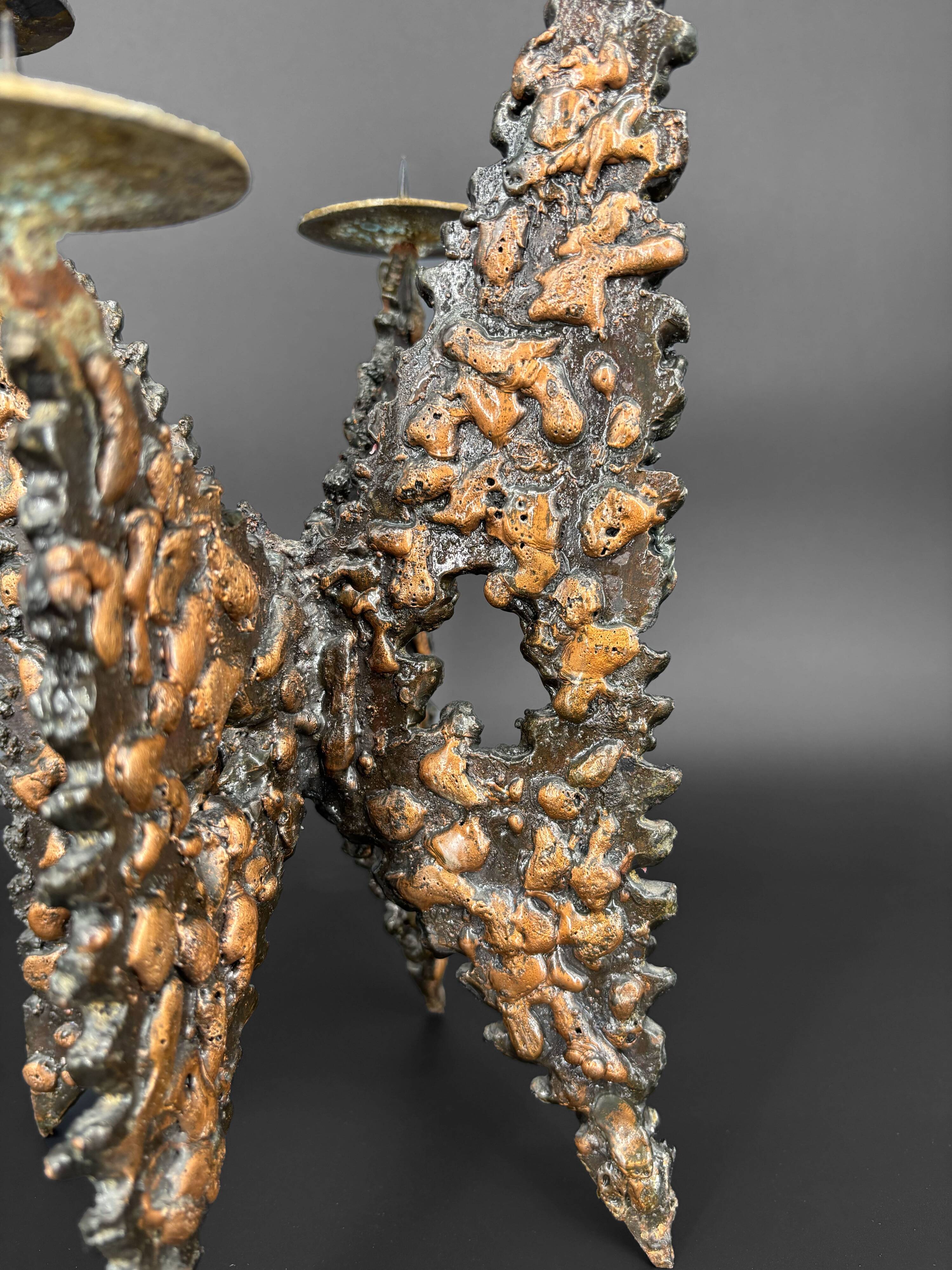 Brutalist sculptural chandelier with 4 lights