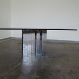 Table basse en verre fumé et chrome 1970