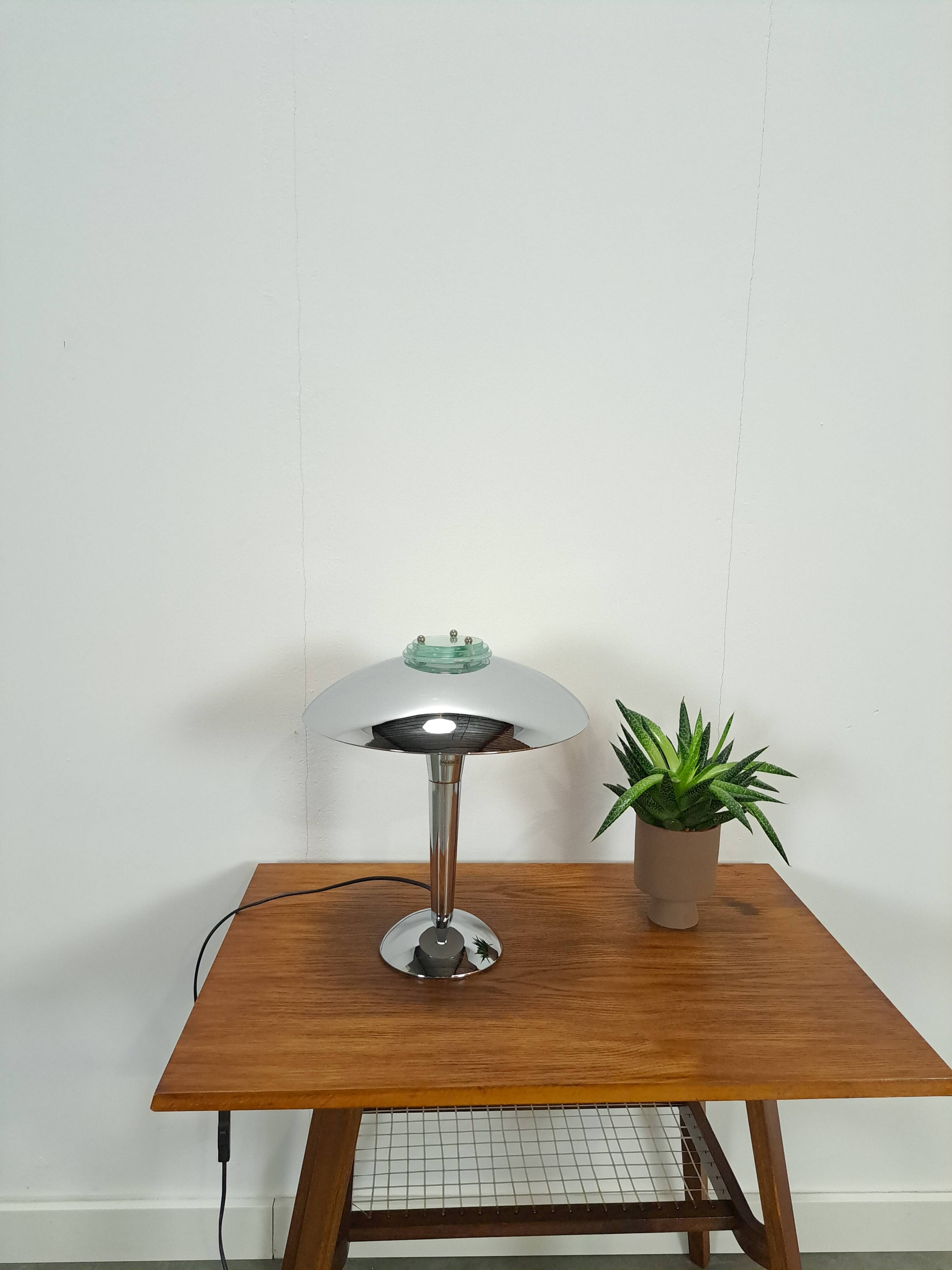 Chromen lamp met glazen details, tafellamp