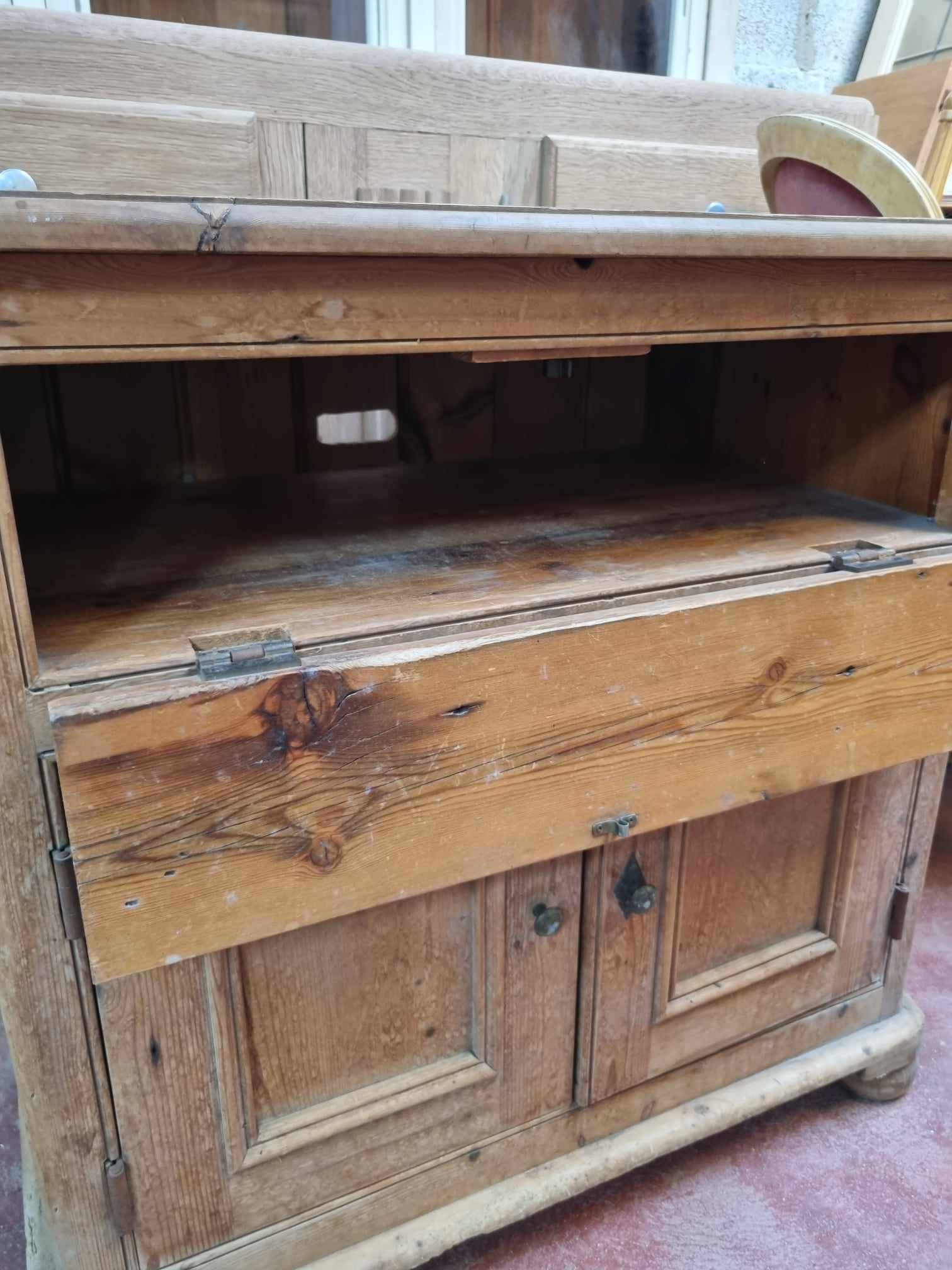 English pine TV cabinet