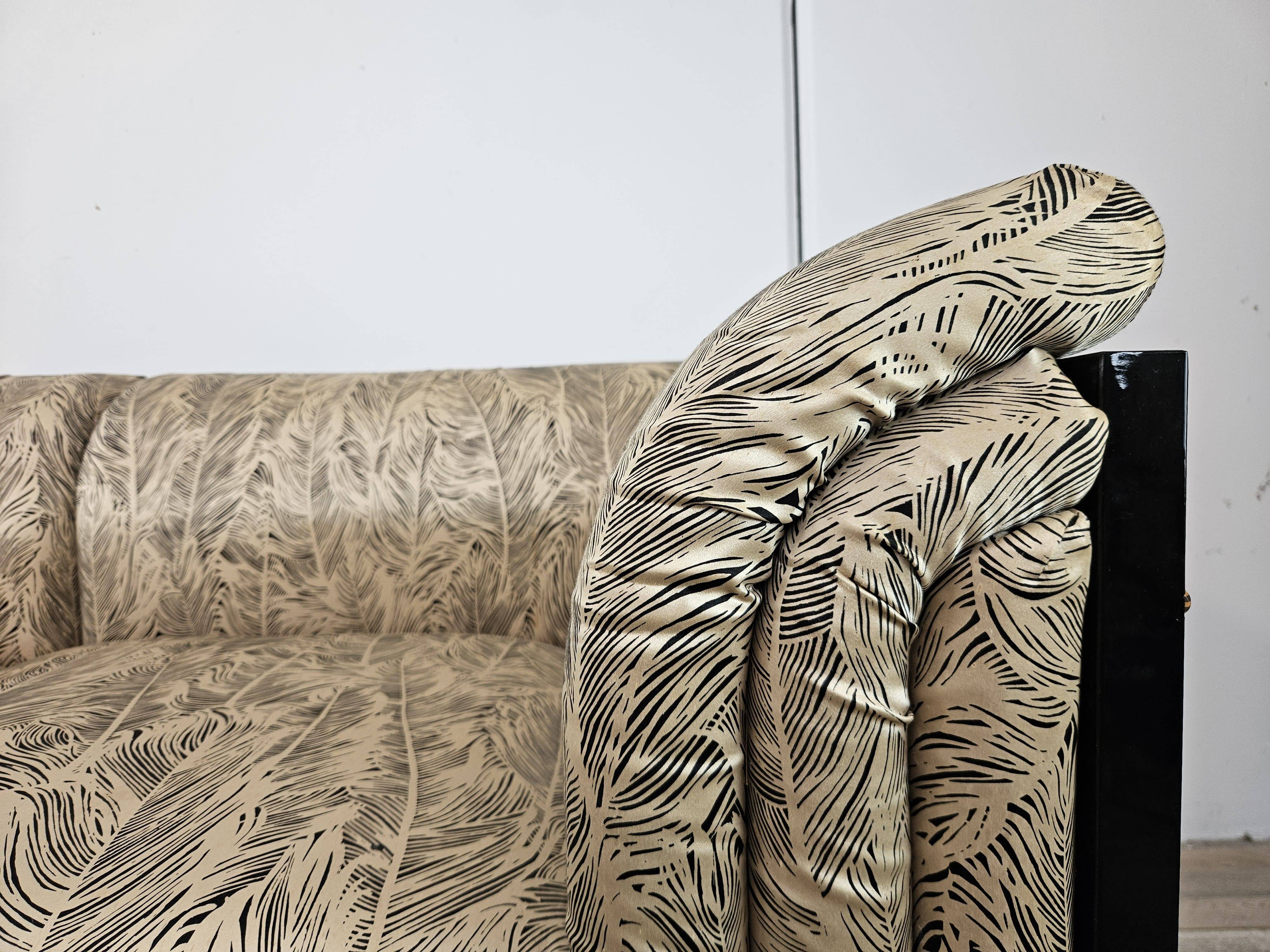 Canapé modulable Pierre Cardin en soie et bois laqué, 1970