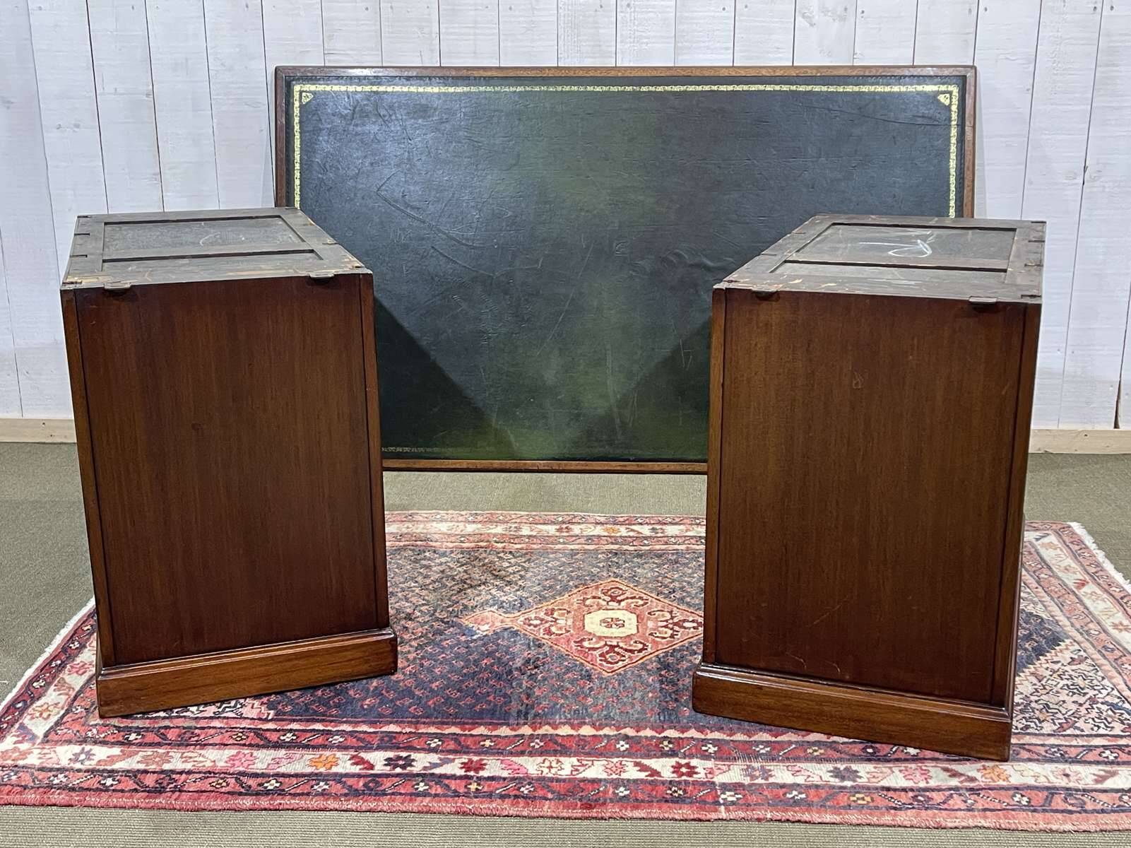Large English flat desk in mahogany with leather top, early 20th century