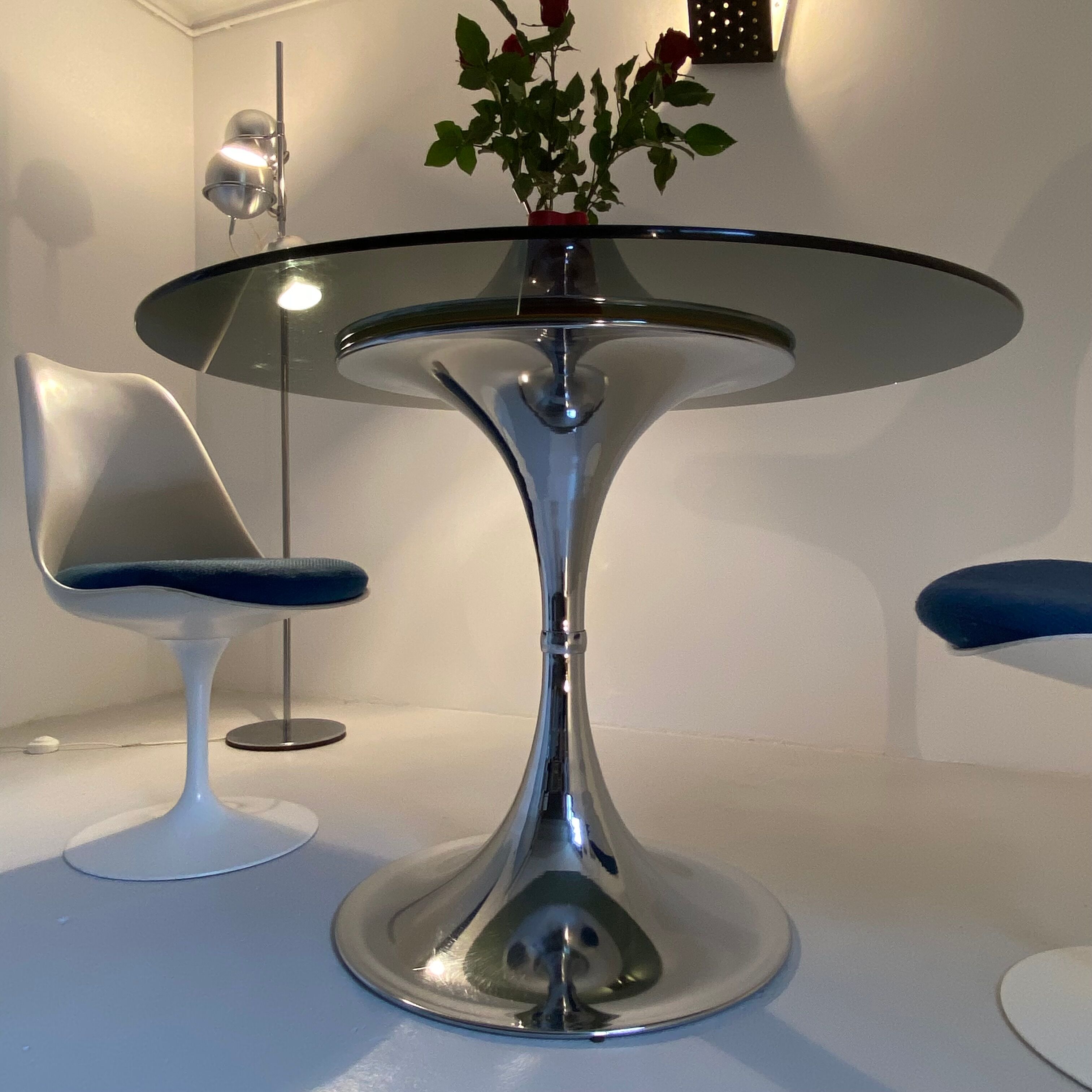 Tulip foot table by Gastone Rinaldi, late 1960