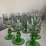 Set de 12 verres gobelets massifs à pied 1960
