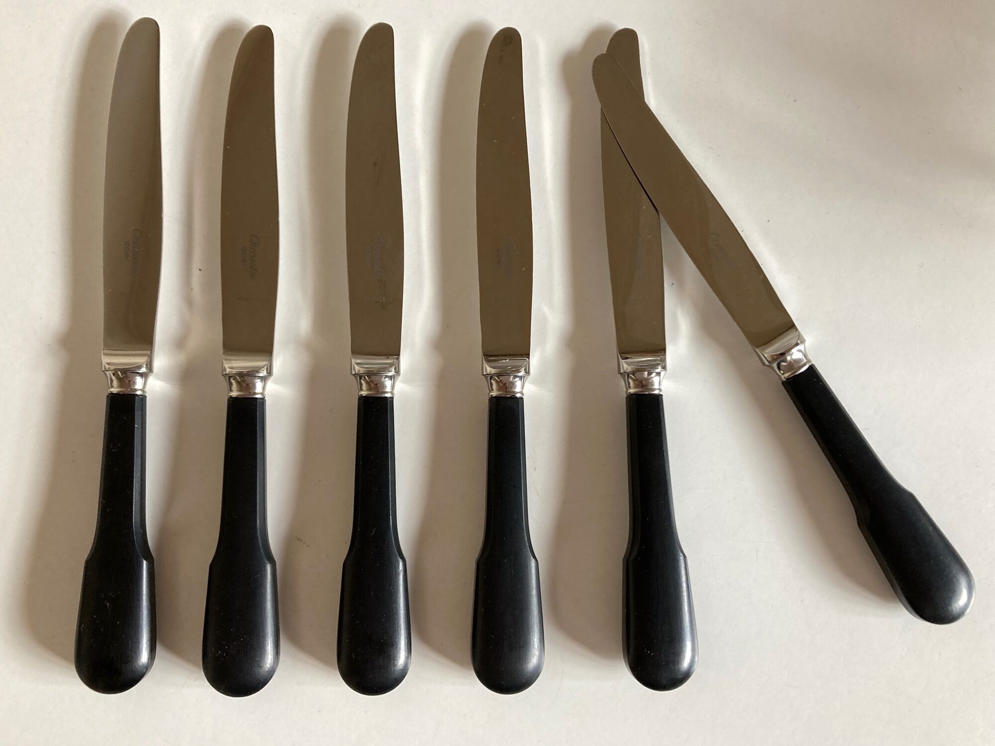 Set of 6 Christofle Vieux Paris knives in black Bakelite