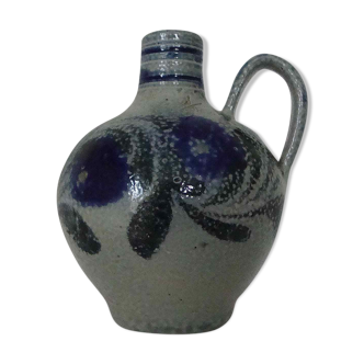 Small pitcher made of Alsace sandstone