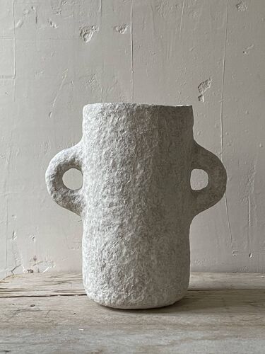 Vase artisanal en papier mâché