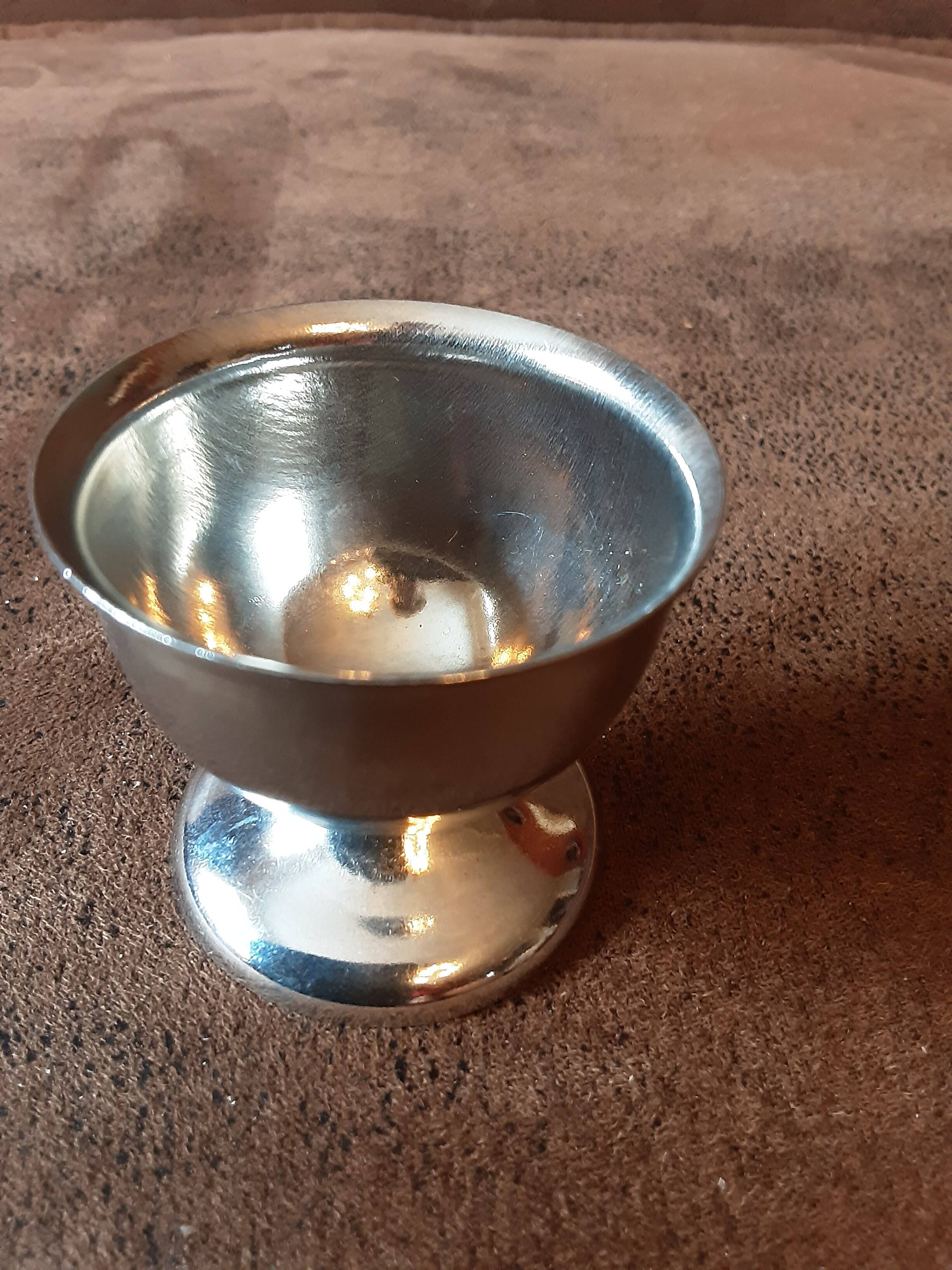 Set of 8 metal egg cups