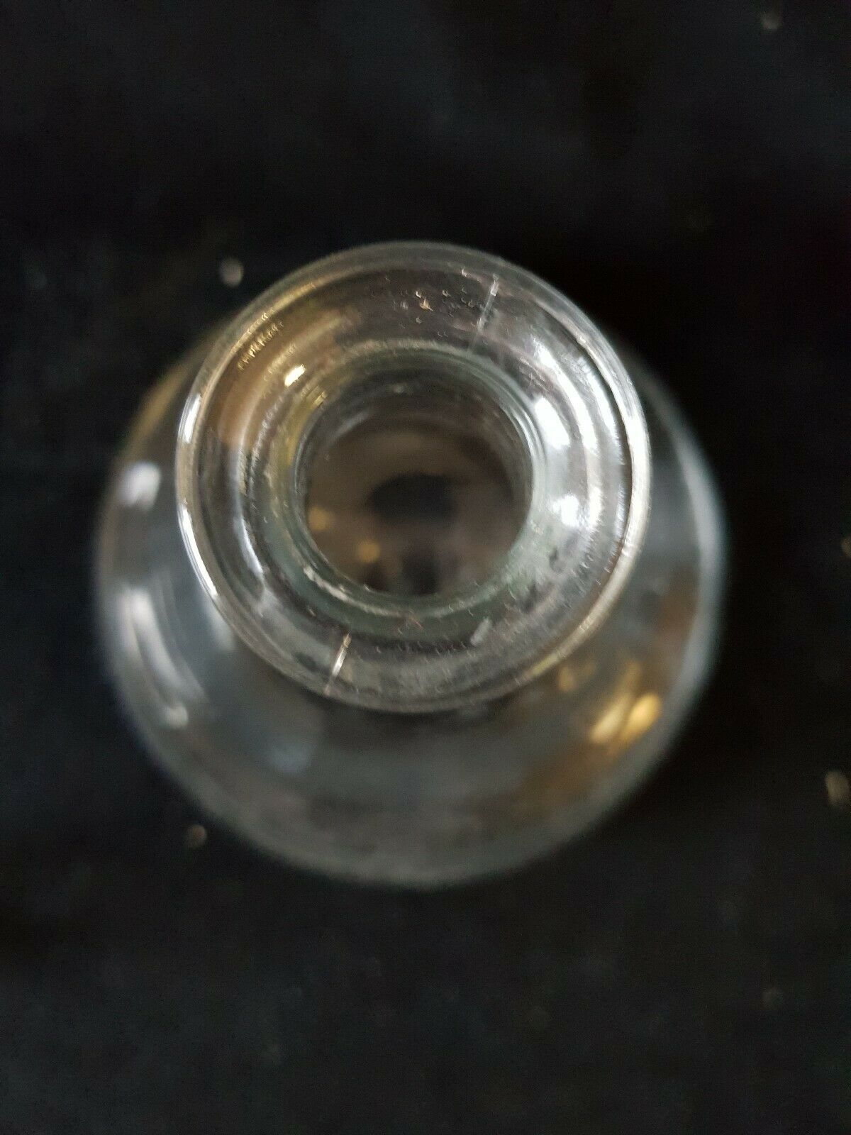 Carafe à liqueur et son bouchon