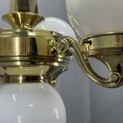 Chandelier en laiton et verre opalin Art Déco, années 1930
