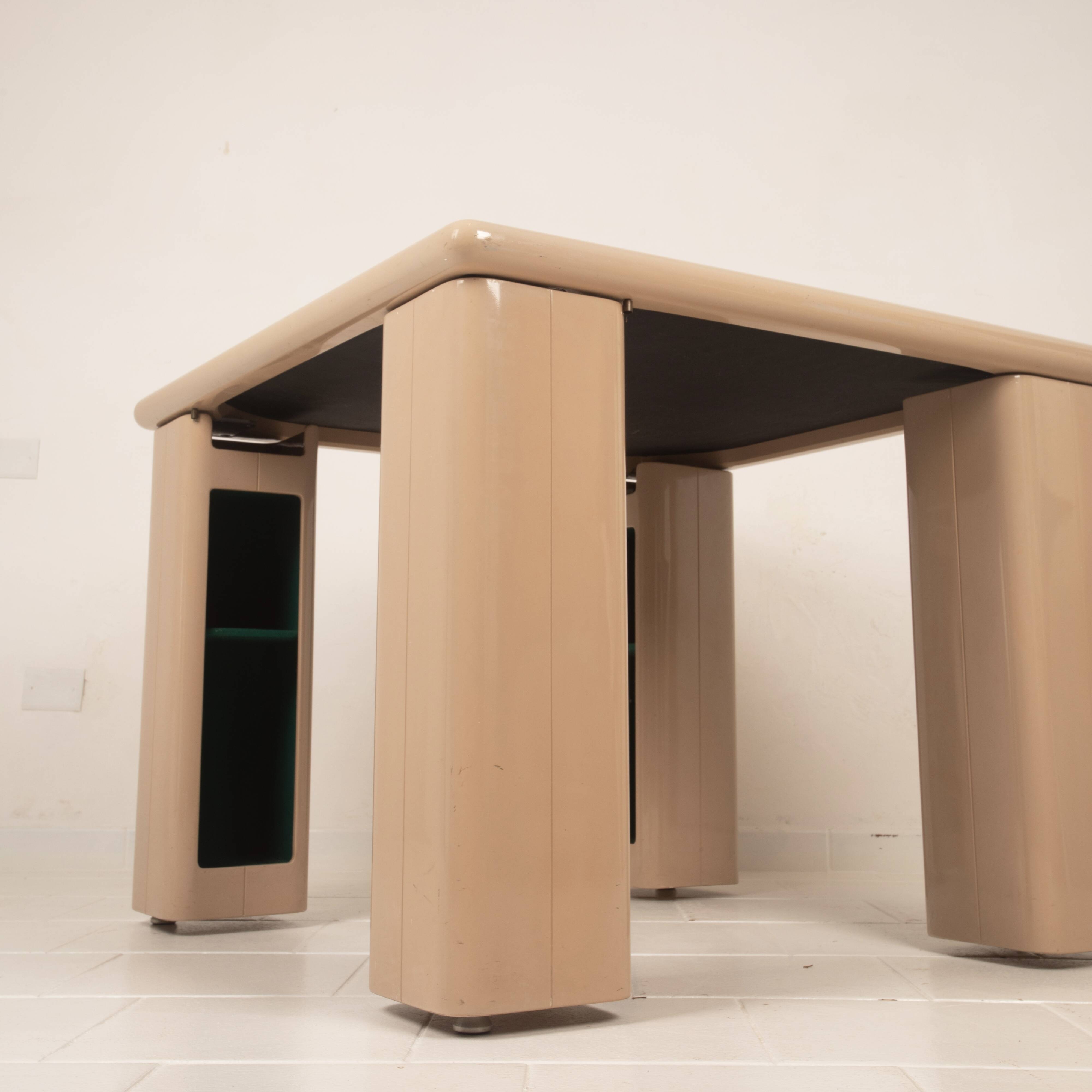 Pierluigi Molinari Lacquered Wood and Green Felt Game Table for Pozzi 1970