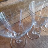 Set de 5 verres à pied en cristal forme conique ciselé vintage