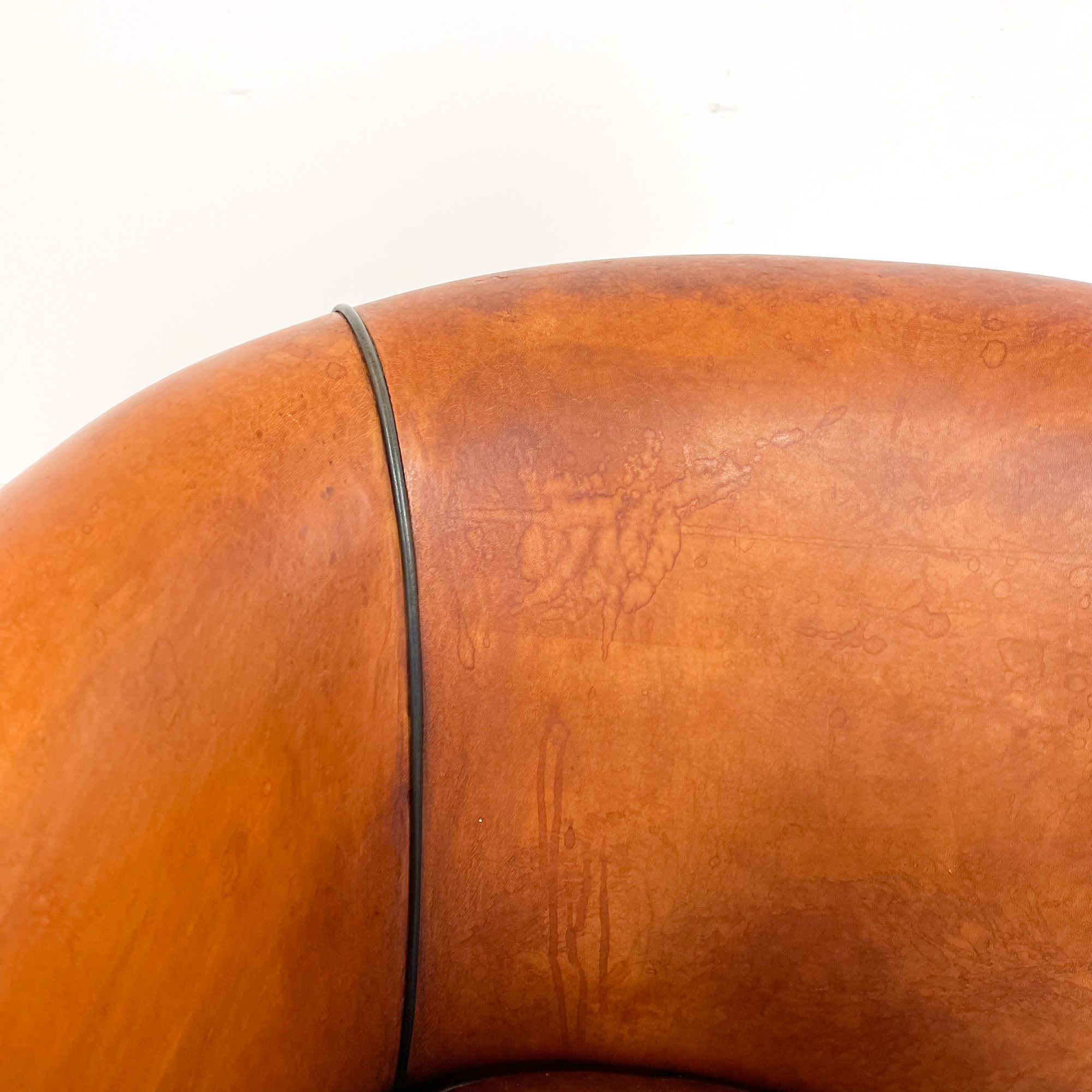 Vintage sheep leather club chair tub by Lounge atelier