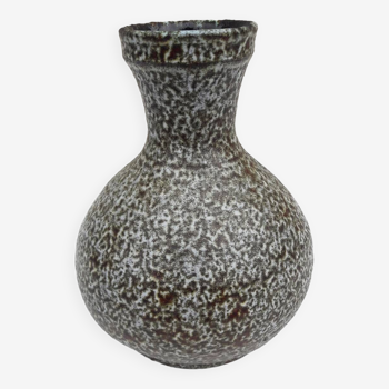 Ceramic vase