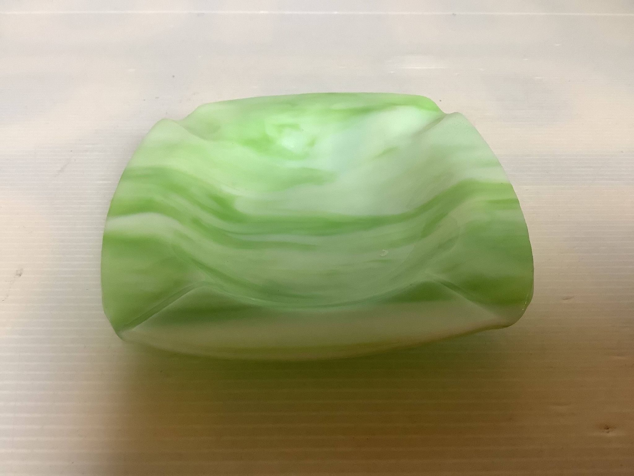 Vide poche cendrier pâte de verre verte
