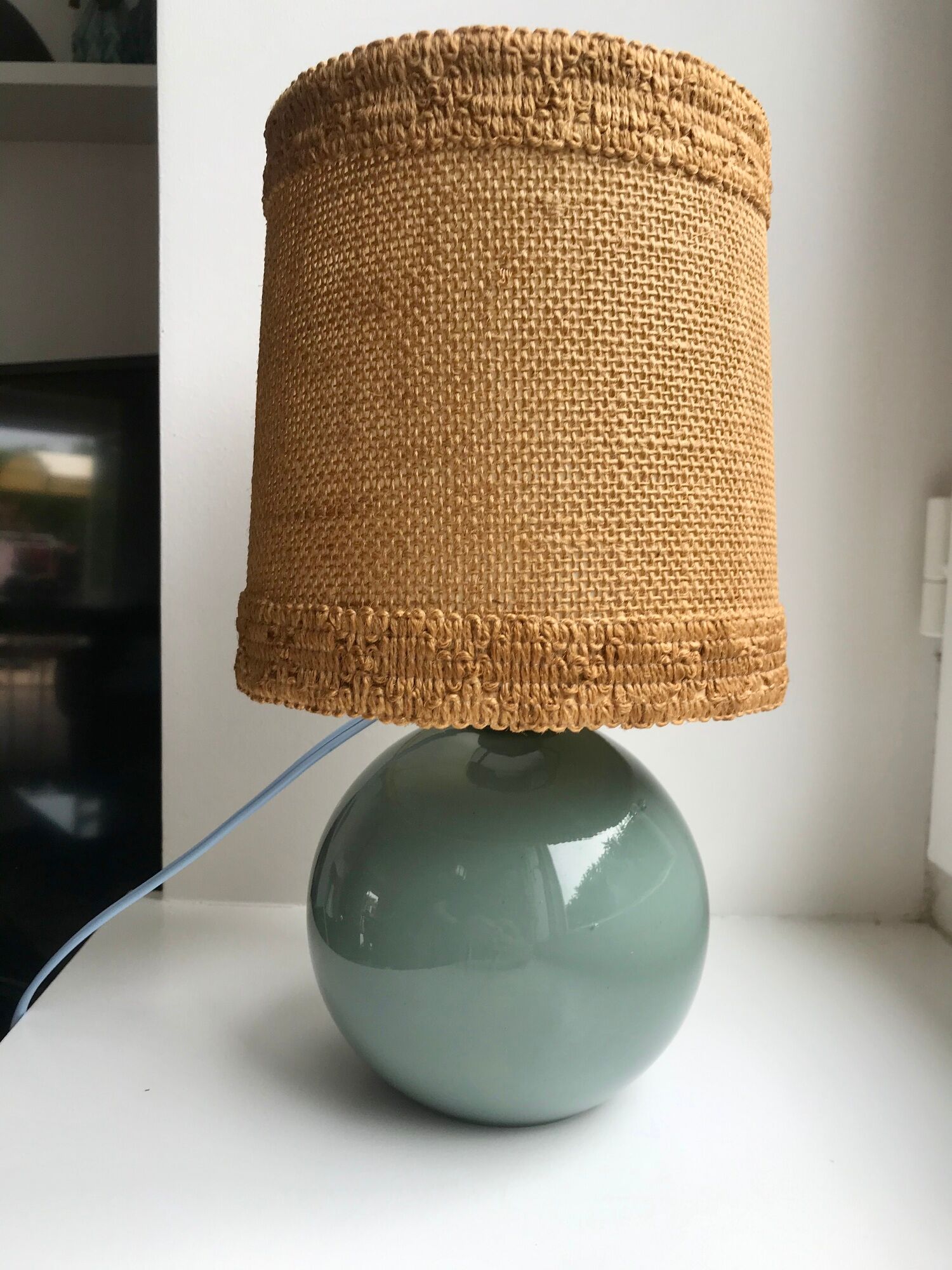 Table lamp with feet in water green opaline and woven lampshade 60s-70s
