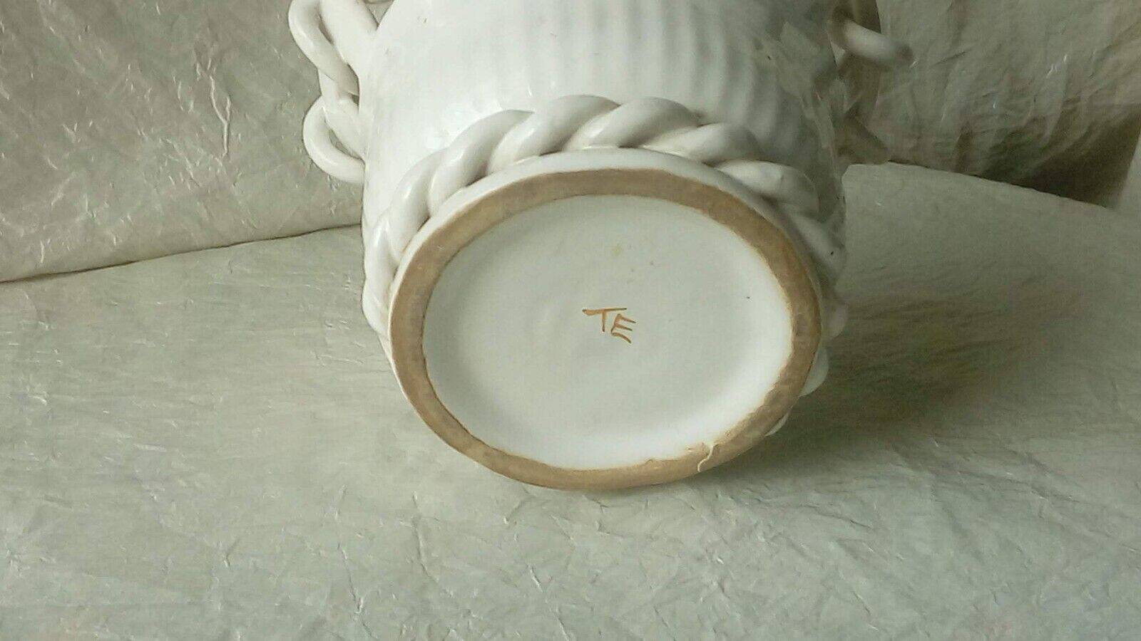 Twisted ceramic vase italy radegonde style