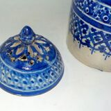 Water pot "GHORRAF" with blue geometric decoration earthenware of Fez Morocco - XlXè