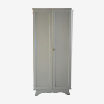 Armoire parisienne