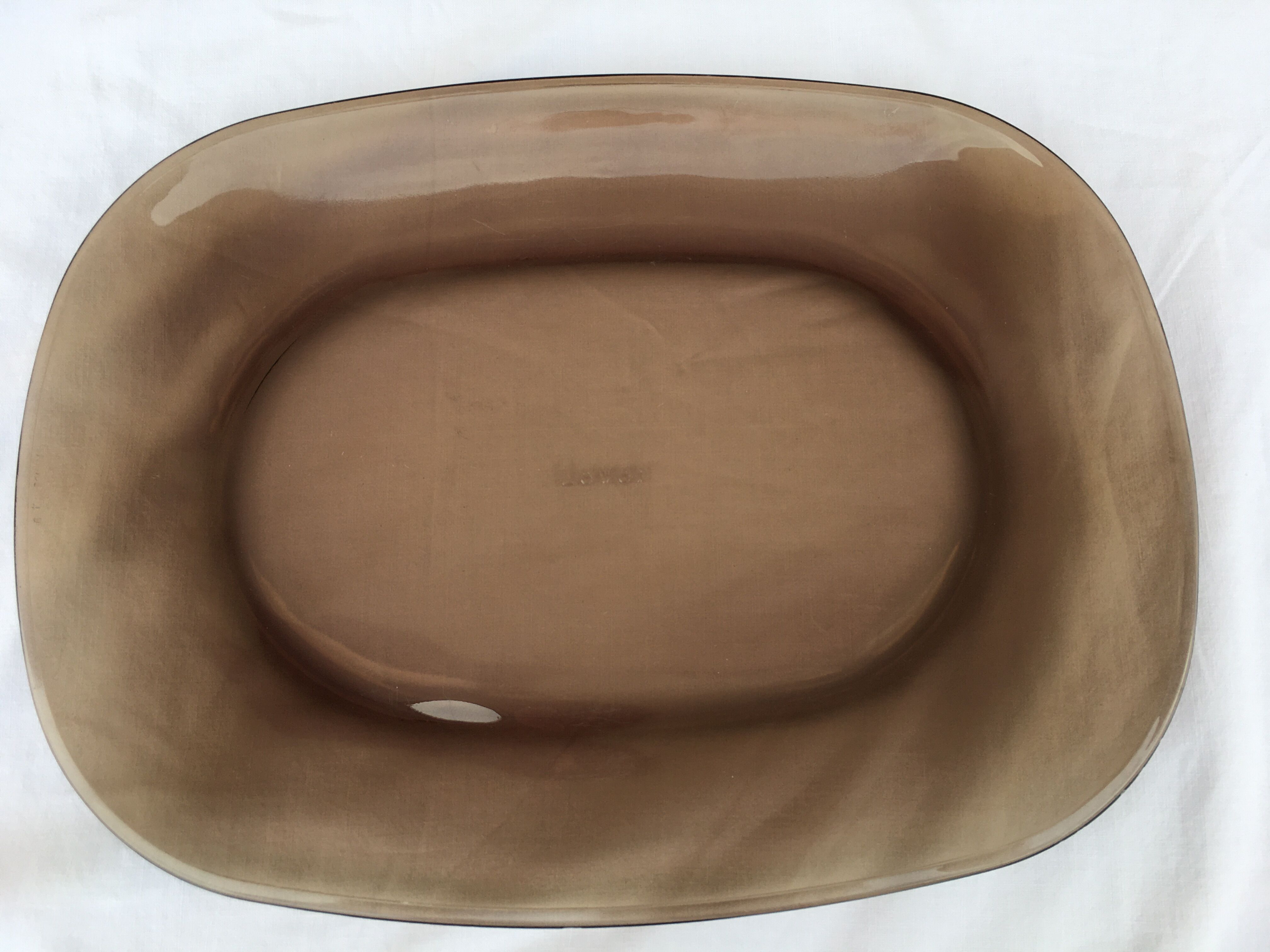 Plat ovale vintage Lever en verre fumé