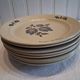 Set of 8 flat plates from St Amand model "Sologne" in good condition.