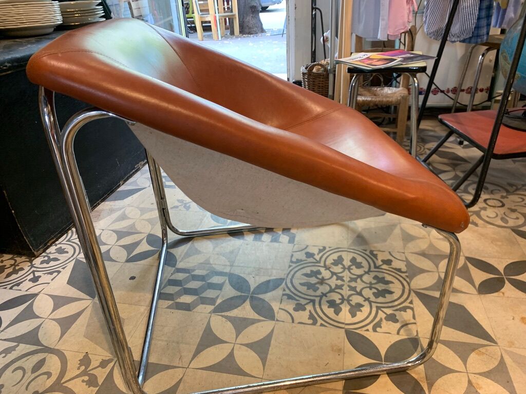 Vintage design armchair