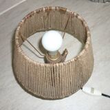 Lampe brutaliste des années 60 en bois et corde