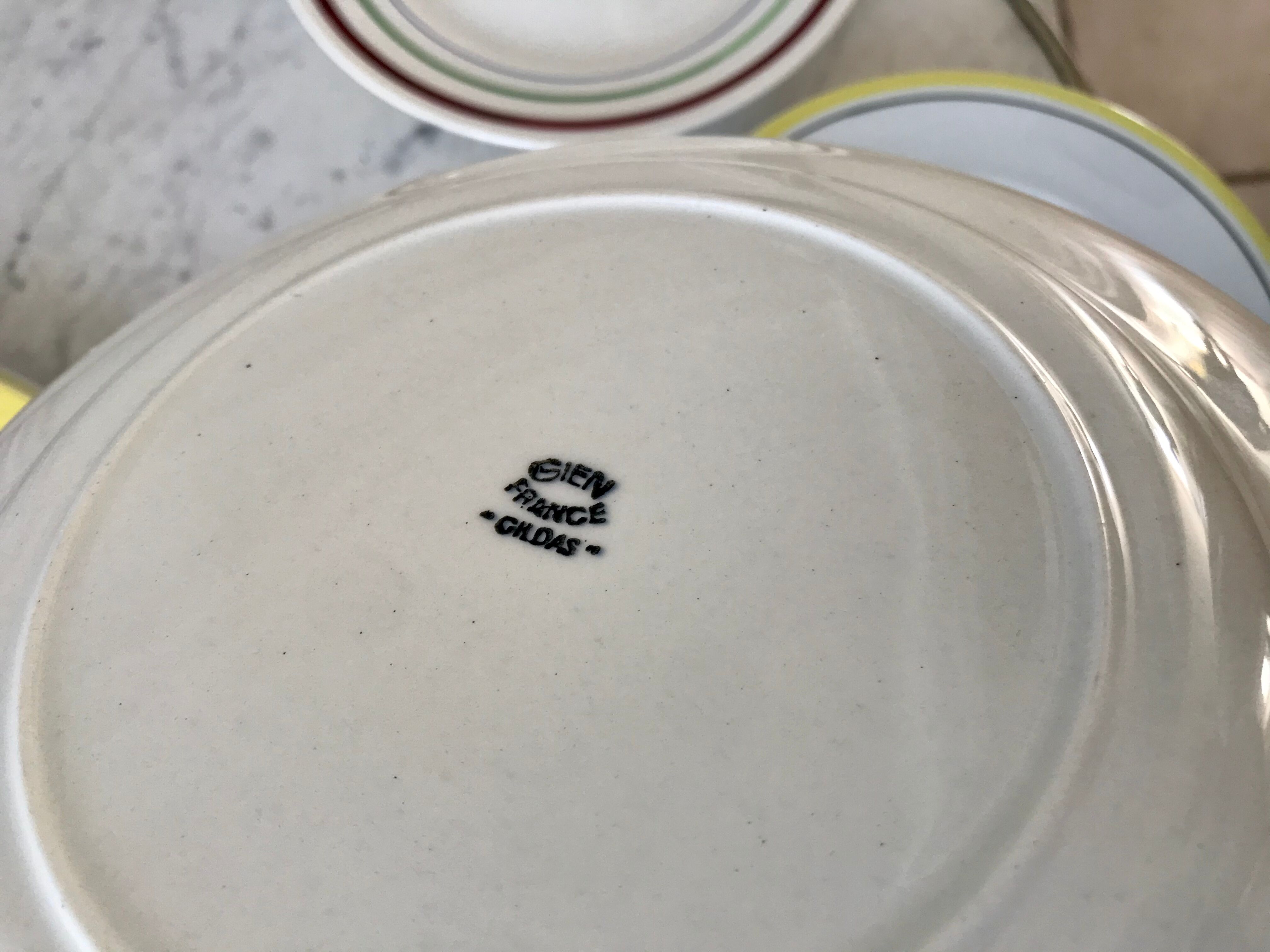 Set of 6 flat plates mismatched Digoin Sarreguemines and Gien years 30-40