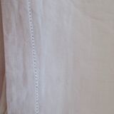Drap brodé main ancien et ses deux taies coordonnées
