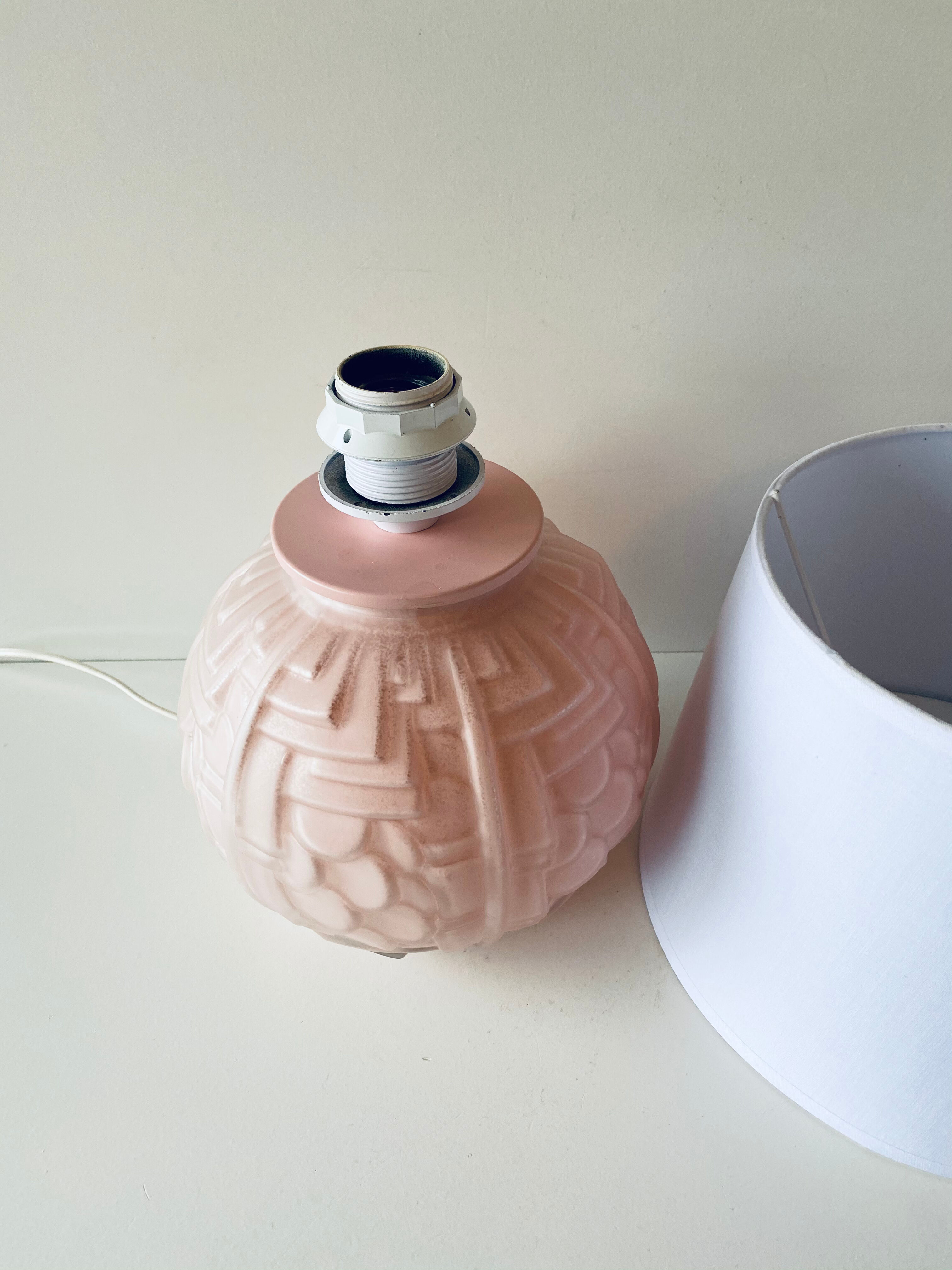 Art deco lamp in powder pink glass