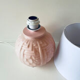 Lampe art déco en verre rose poudré