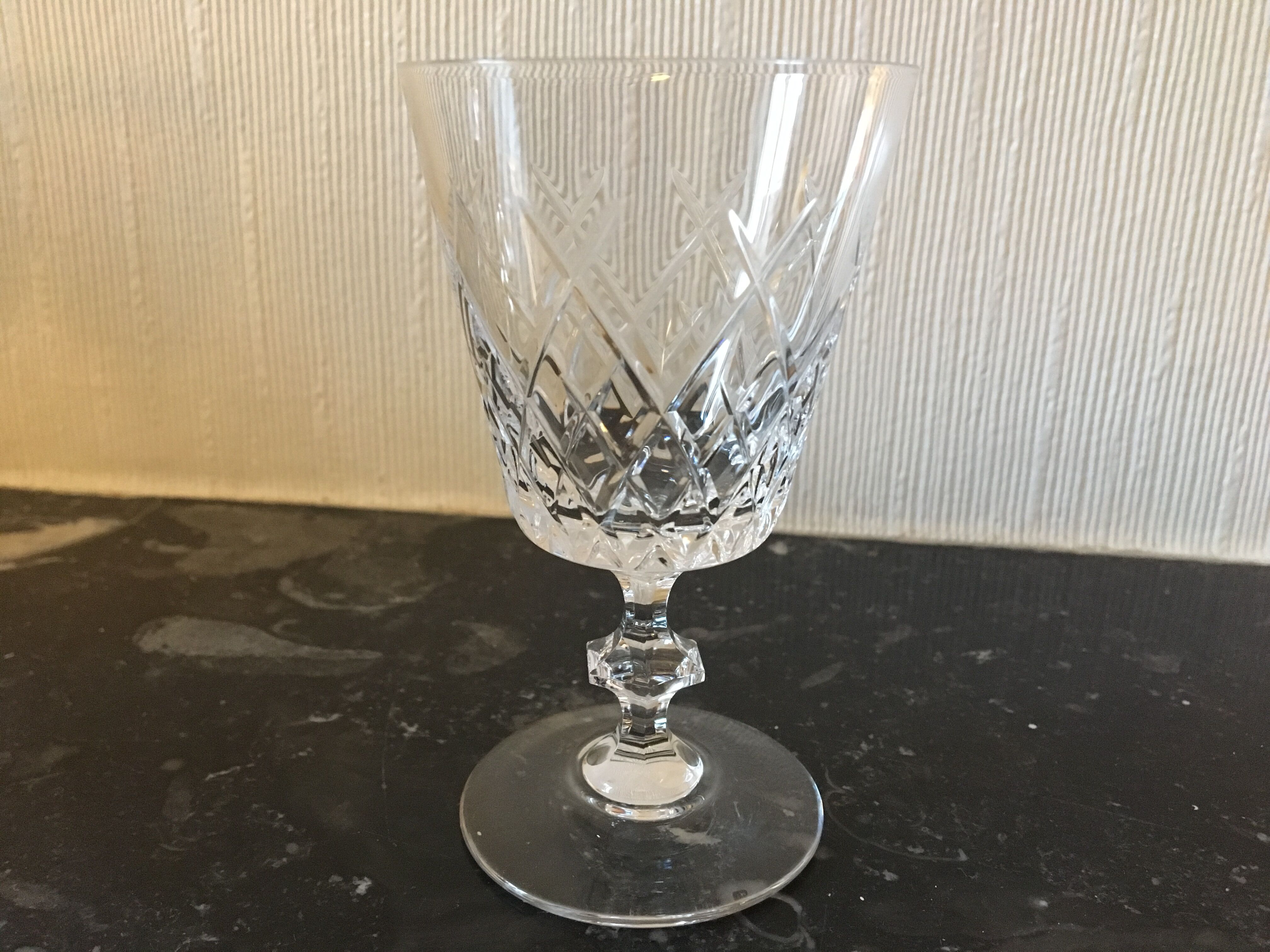 Set of 4 crystal walking glasses