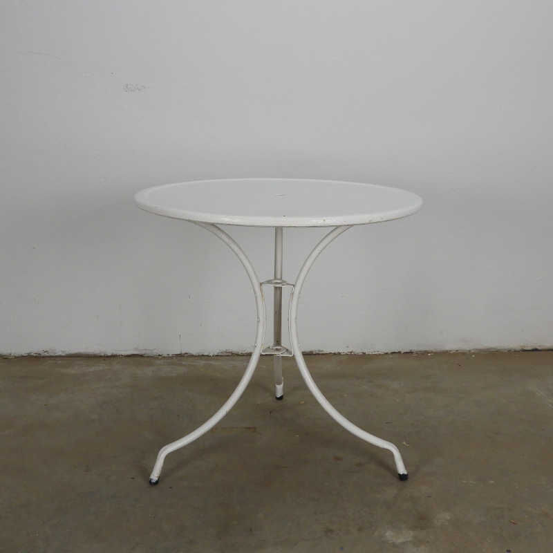 Brocante round garden table made of steel