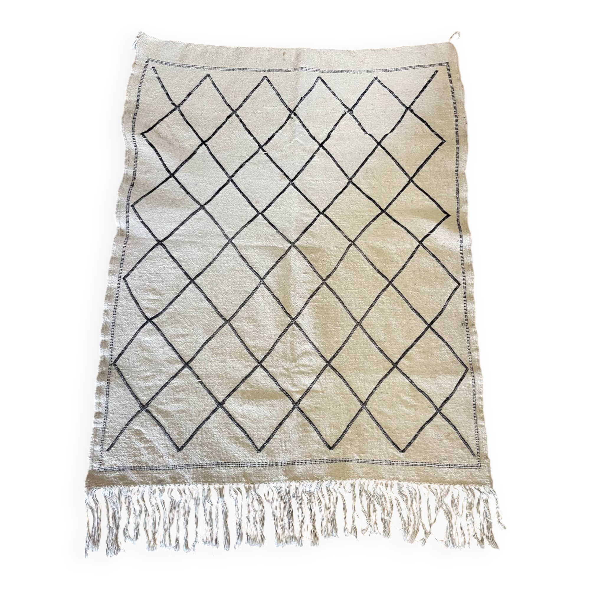 Berber carpet in beige wool with diamonds 140x105