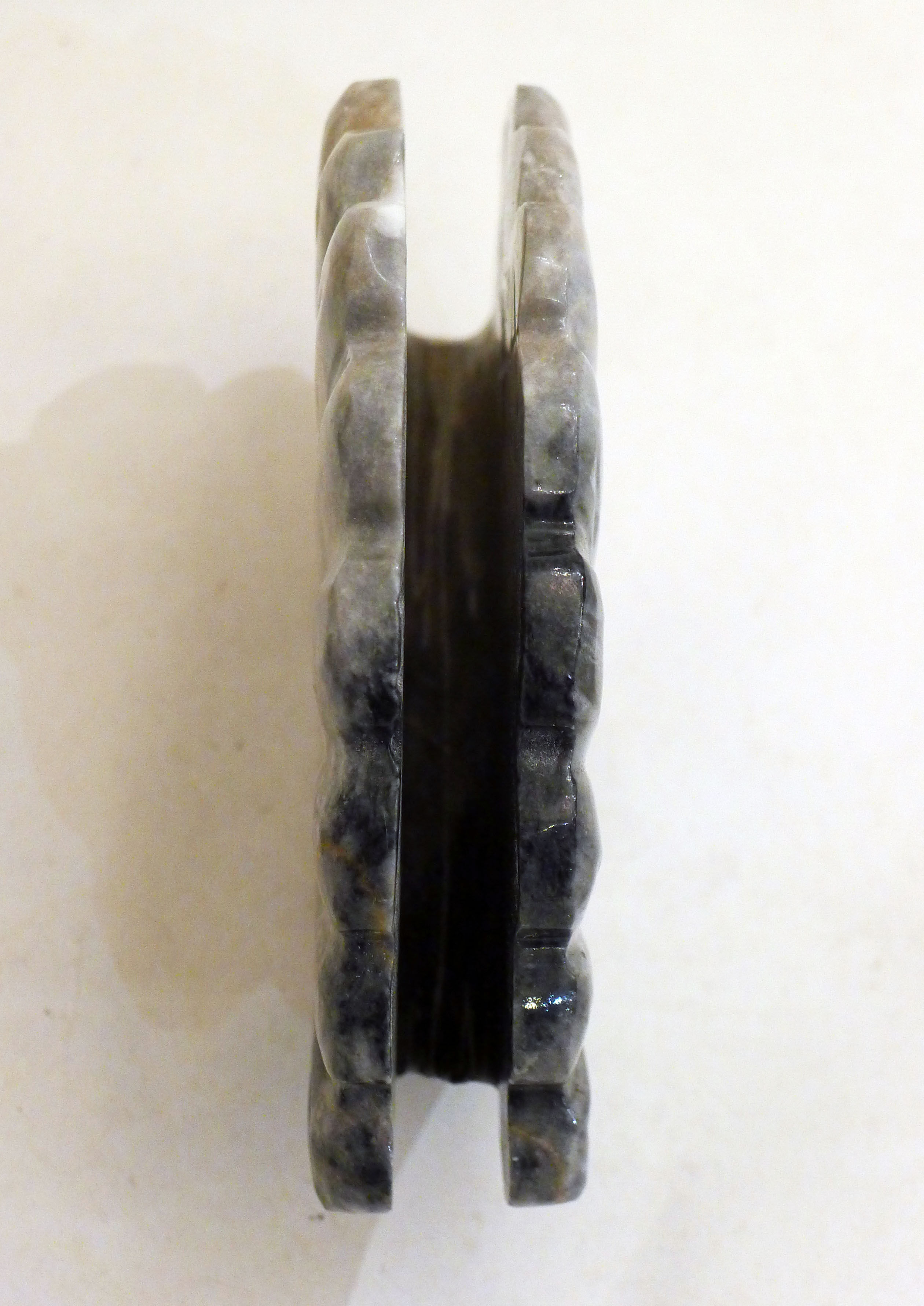 Letter holder Marble shell