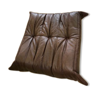 Pouf ottoman Togo dessiné par Michel Ducaroy 1973