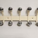 POrte Coats, design of the 70s. ball hooks