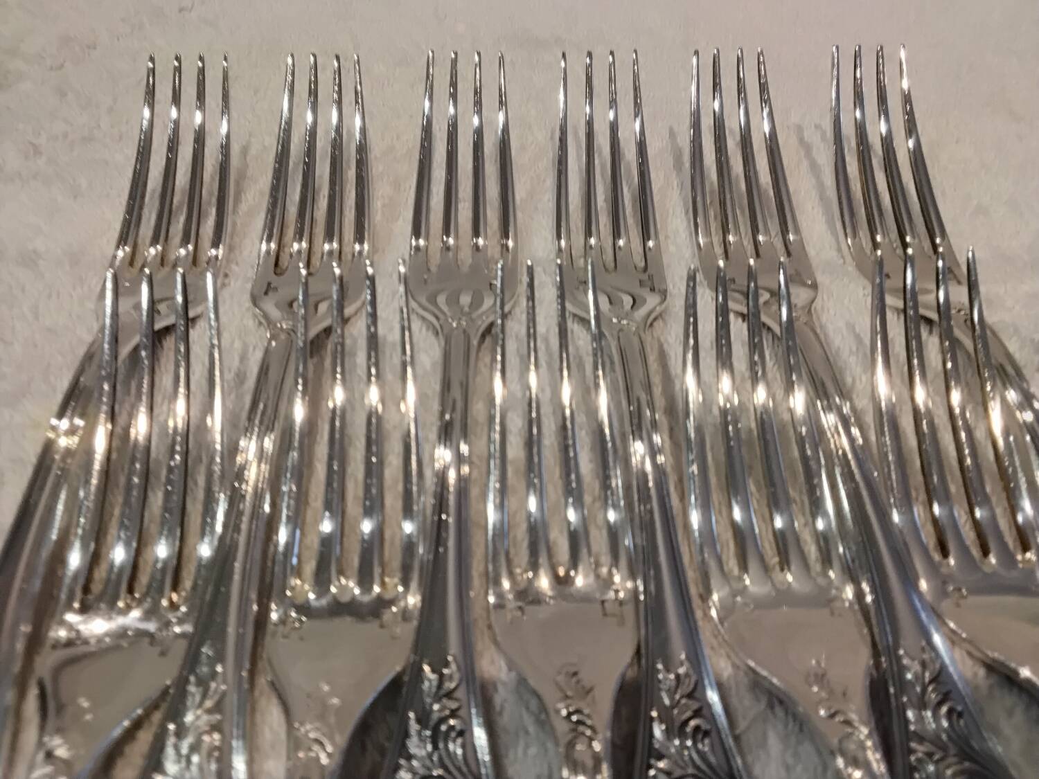 12 silver plated table forks by Christofle Marly, 20.7cm