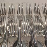12 silver plated table forks by Christofle Marly, 20.7cm