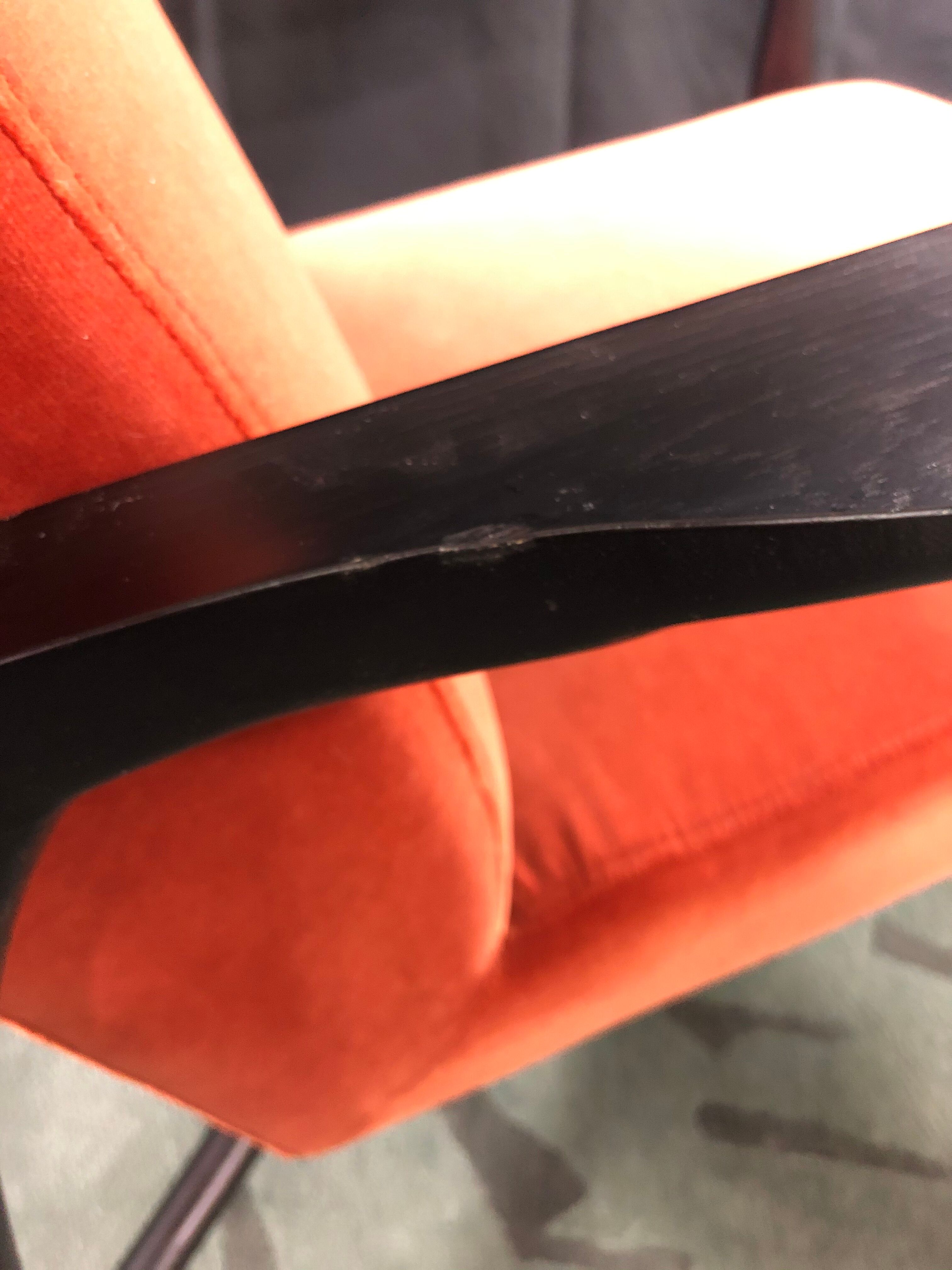 Fox RED EDITION Floating Velvet Chair