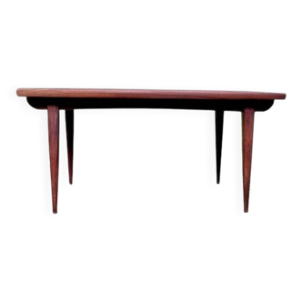 Vintage Scandinavian dining table from the 1960s, extendable, made of rosewood.