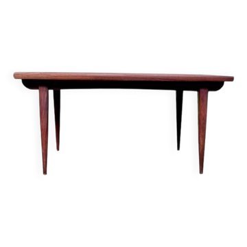 Vintage Scandinavian dining table from the 1960s, extendable, made of rosewood.