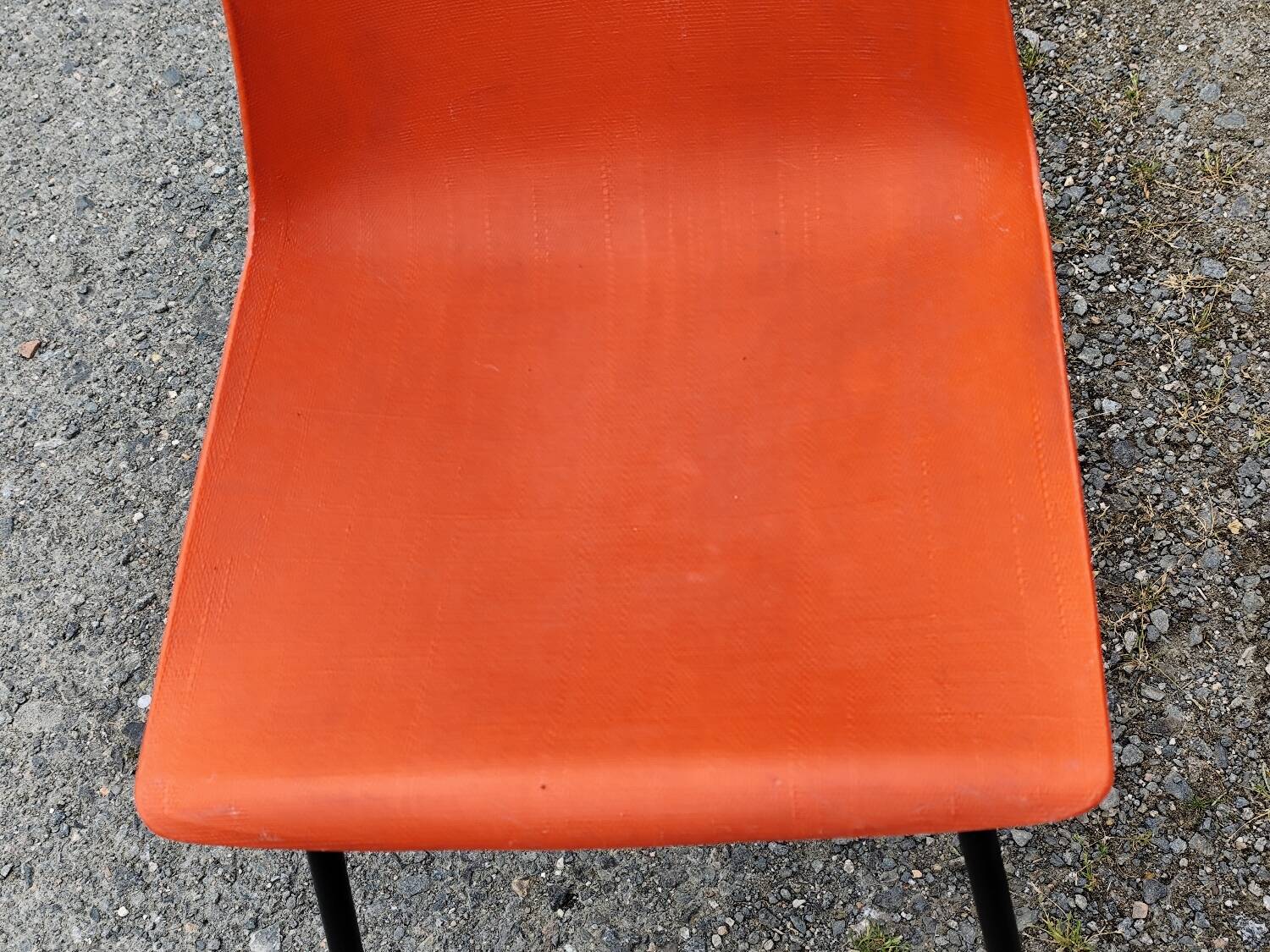 Pair of Fantasia Grosfillex shell chairs